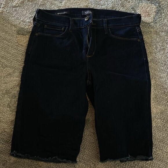 NYDJ  frayed bottom Bermuda shorts, Briella size 8 deep navy blue - Picture 3 of 3